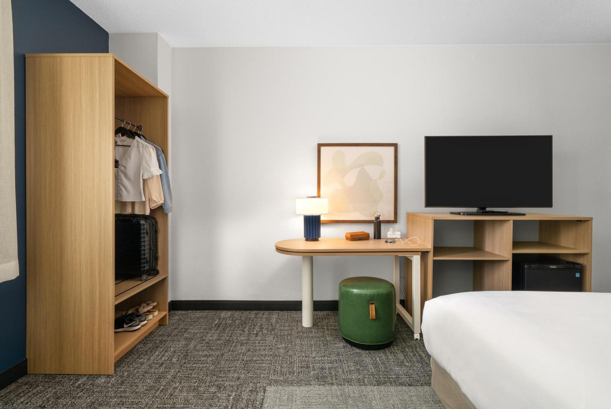 Spark By Hilton לונגוויו מראה חיצוני תמונה