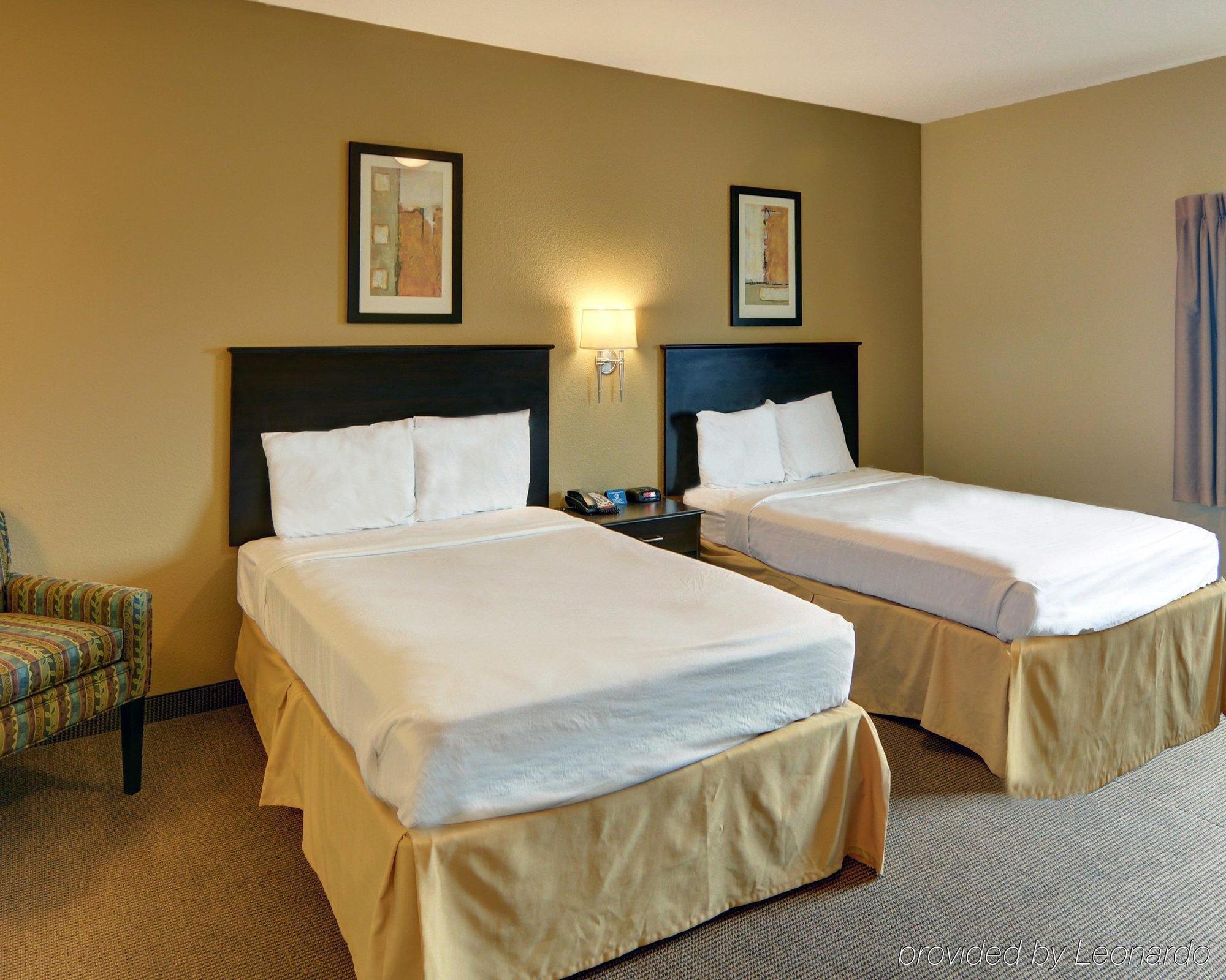Spark By Hilton לונגוויו מראה חיצוני תמונה